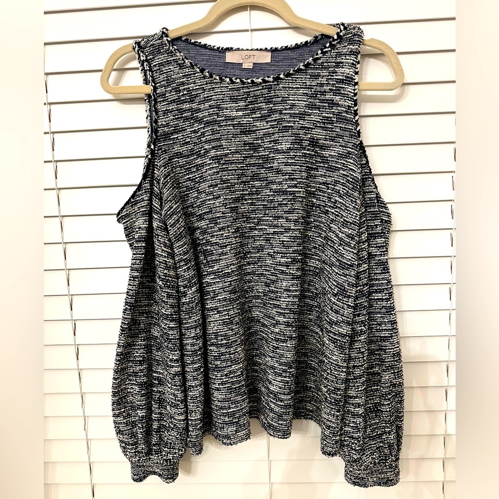 Loft long sleeve navy and white top / unique fabric size M Machine washable